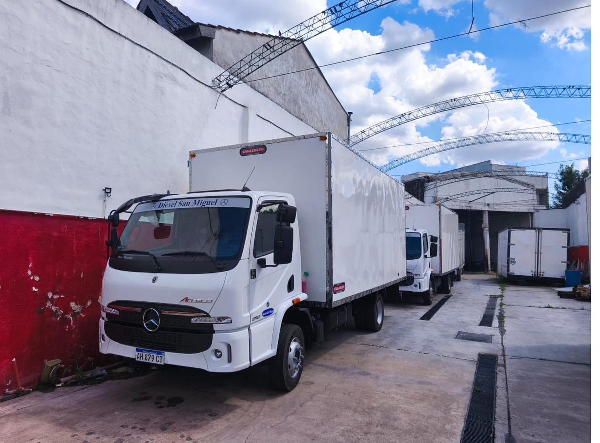Mercedes-Benz Accelo en la base operativa